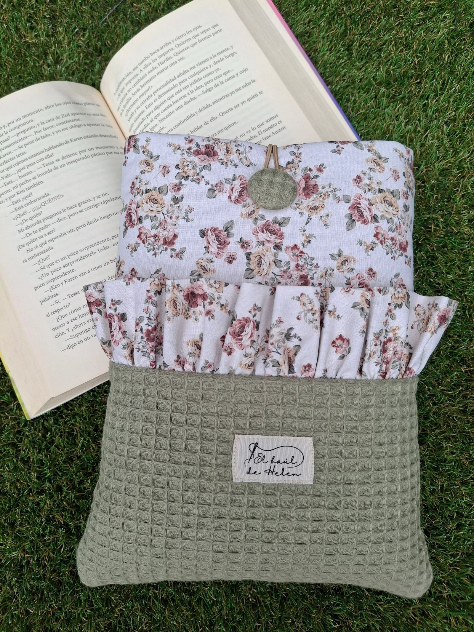 Funda para libro acolchada hecha a mano 